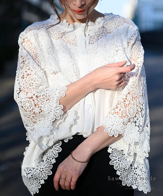 花刺繍レースが可愛らしいふんわりブラウス