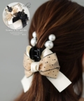 レディース 大人 上品 艶めくパールのドットリボンヘアクリップ